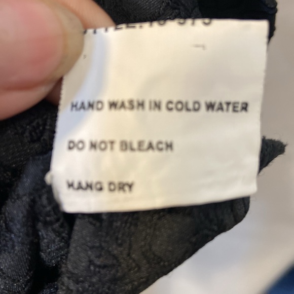 Woman’s Black Solitaire  Short Sleeve Fit and Flare Jewel Neck Dress Size Medium - Picture 6 of 9